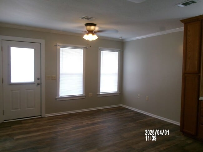 Photo - 3BR/1.5BA Single Family Home in Pascagoula.  Rent $1,200