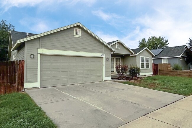 Photo - 1435 N Inez Pl