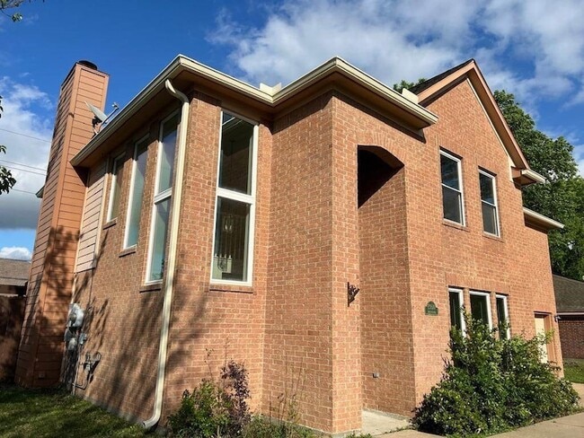 Building Photo - 23510 Stratsborough Dr