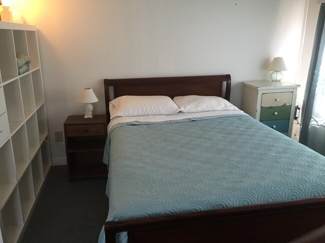 Cama antigua de caoba - 15 Maple Street