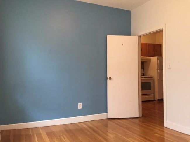 Photo - 8 Wigglesworth St Unit 4