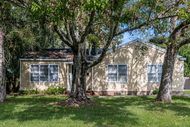 Building Photo - 4853 Riverdale Rd