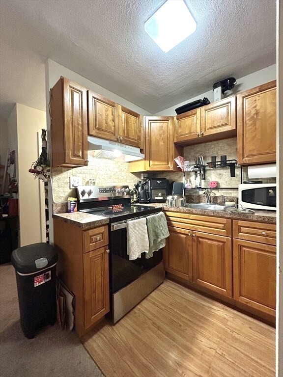 Photo - 720 Bennington St Unidad 104