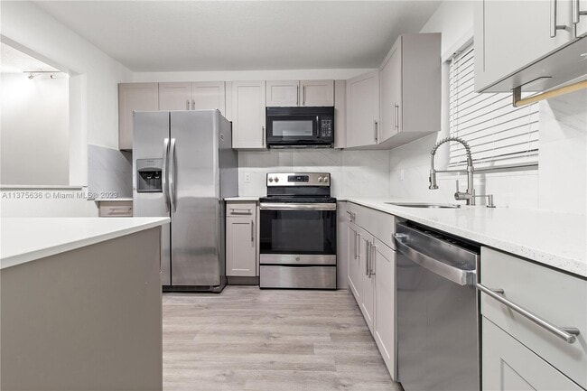 Photo - 5140 SW 40th Ave Rental