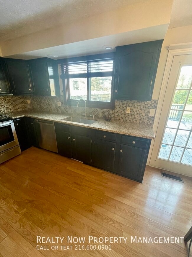 Photo - 32467 S Roundhead Dr