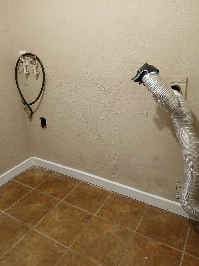 Photo - 6113 Ave Q 1/2