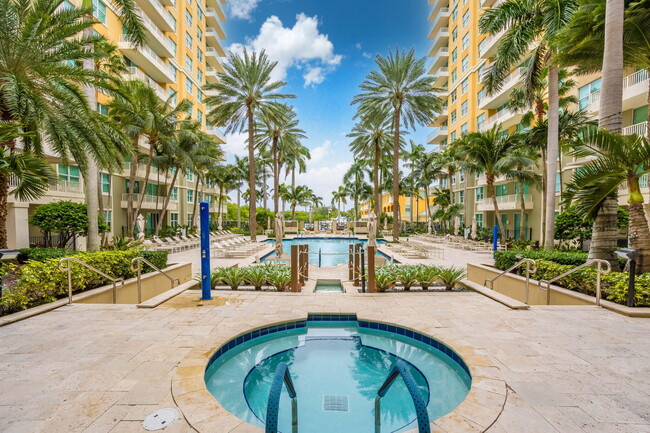 Building Photo - 625 Casa Loma Blvd Unit 1103() Rental
