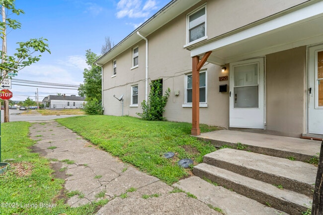 Building Photo - 1529 Anderson St Rental