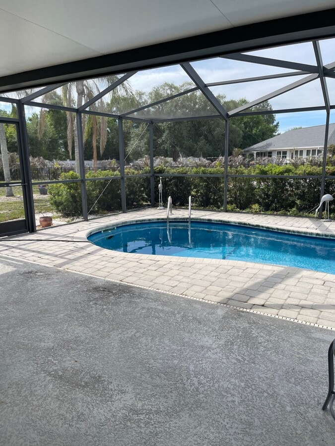 Photo - 420 S Brockfield Dr
