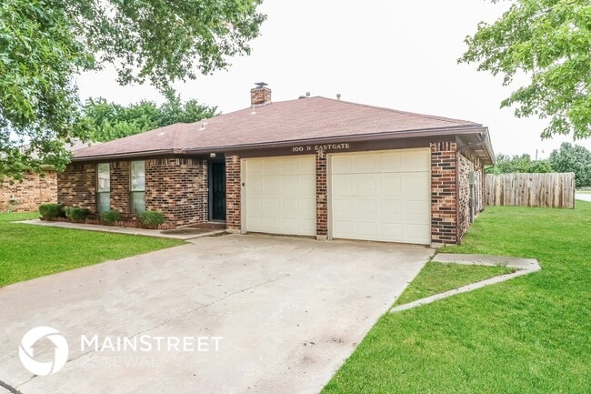 Photo - 100 N Eastgate Dr