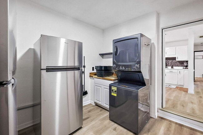 Photo - 810 NE 44th Ave