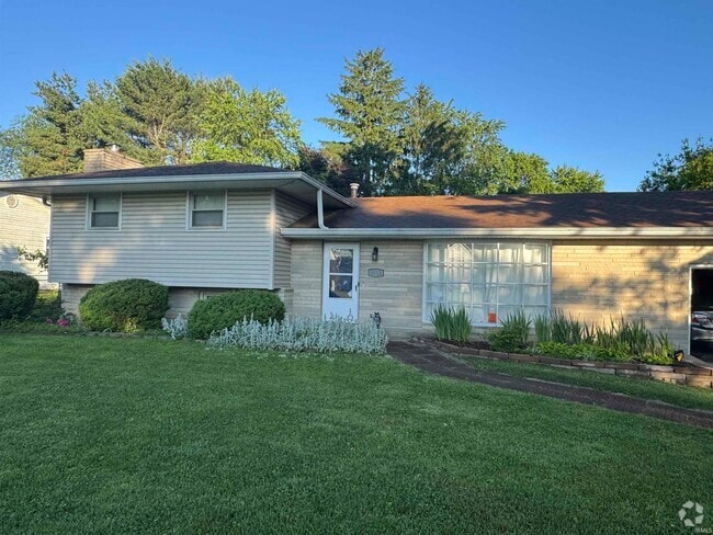 Building Photo - 3512 S Bainbridge Dr Rental