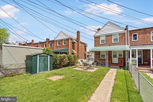 Photo - 1974 Searles Rd