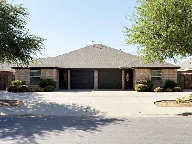 Photo - 5109 Graceland Dr