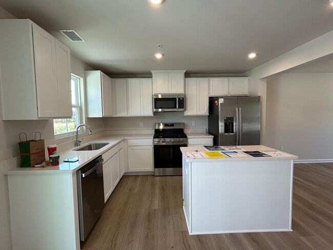 Photo - 1180 W Walnut Rd