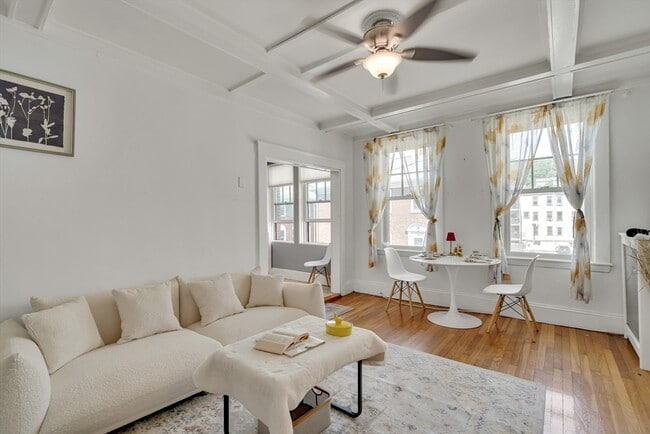 Photo - 130 Sutherland Rd Unit 1