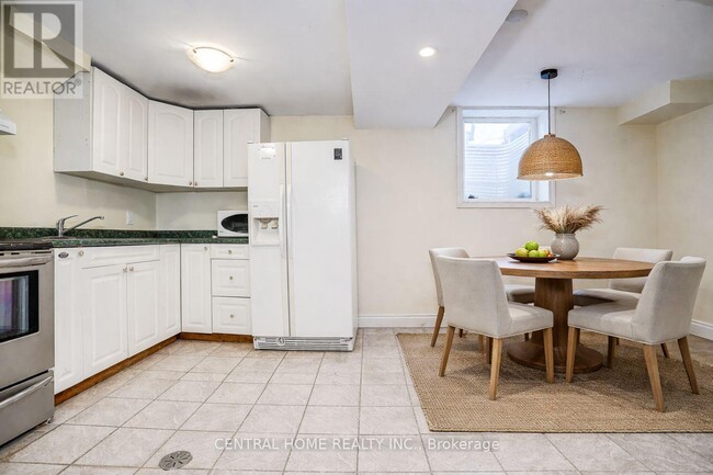 Photo - 17 Letty Ave