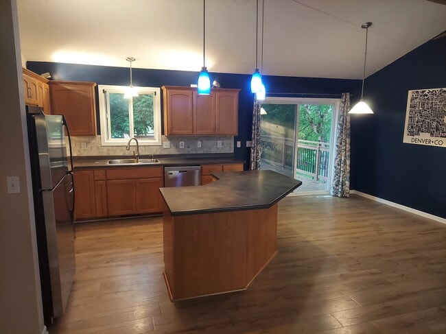 Photo - 5176 54th Ave NW