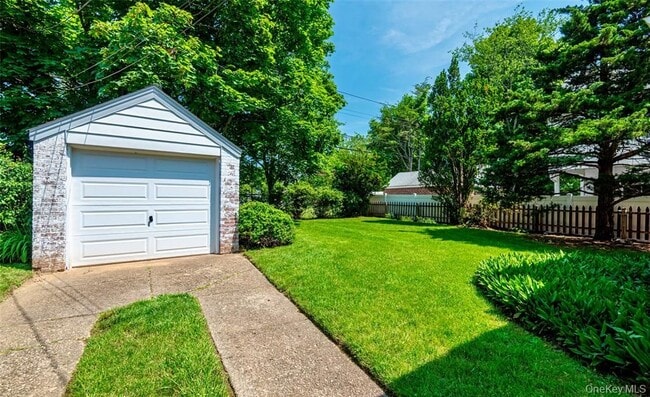 Photo - 147 Nugent St