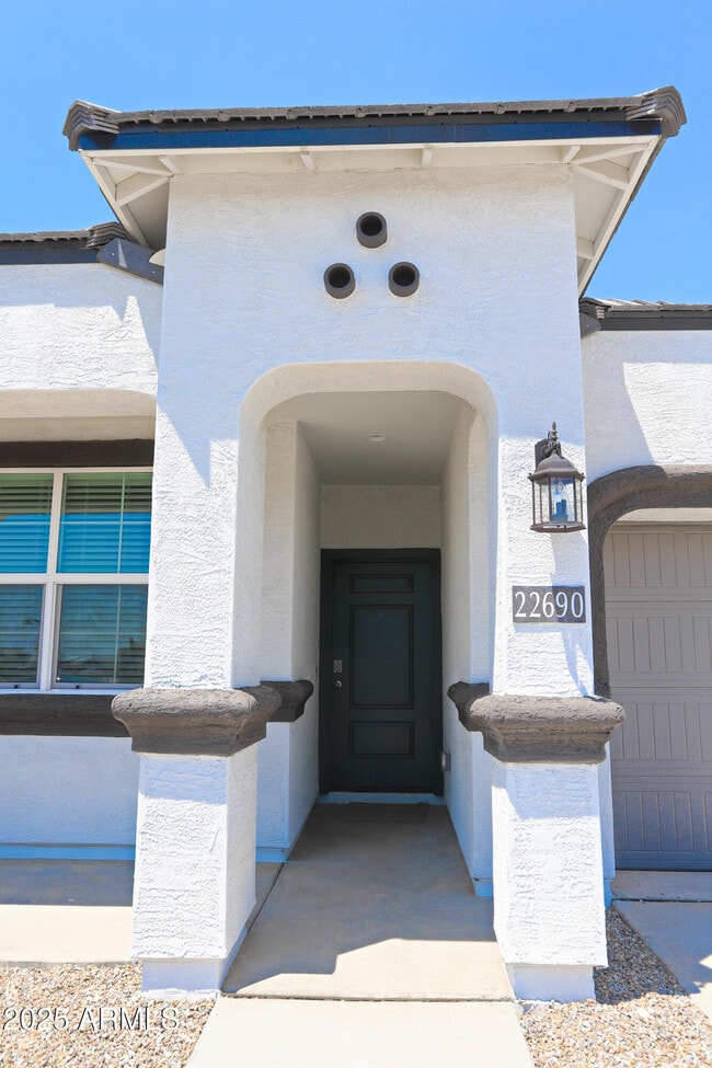 Photo - 22690 N Lynn St