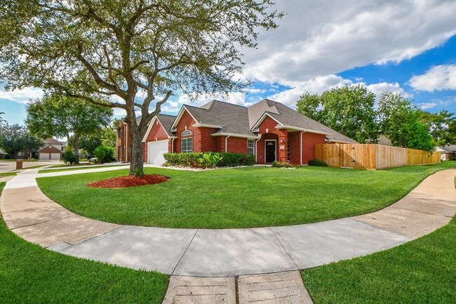 Photo - 802 Childers Ct