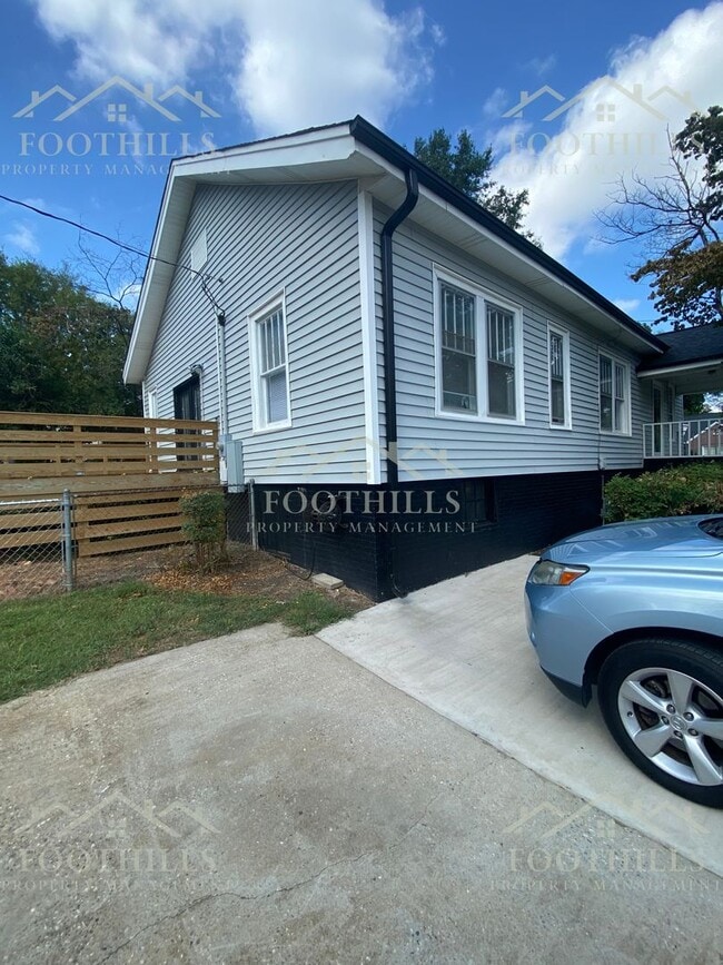 Photo - Updated 3 Bedroom Home with Yard, Deck, an...