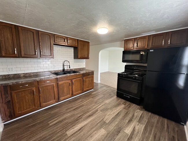 Building Photo - 1810 14th St Rental