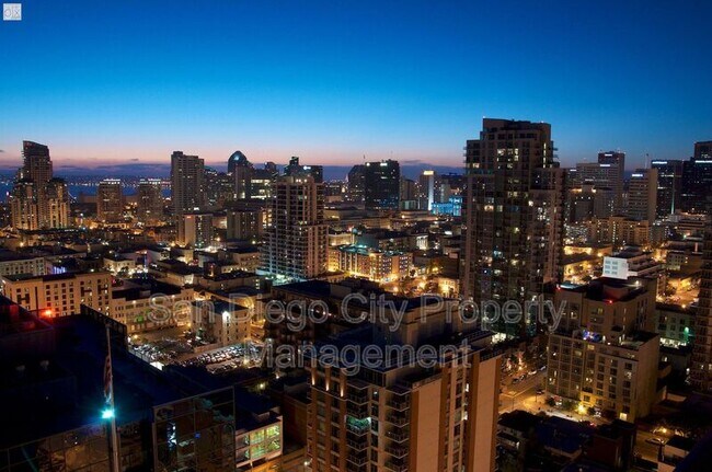 Photo - 321 Tenth Ave Unit #1606