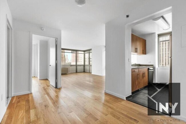 Photo - 4 bedroom in New York NY 10038 Unit 3207