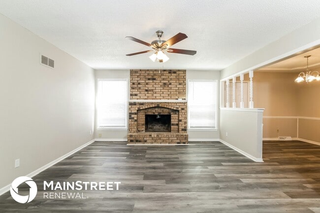 Photo - 612 Arena Dr