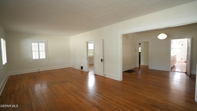 Photo - 3116 Wheeling Ave