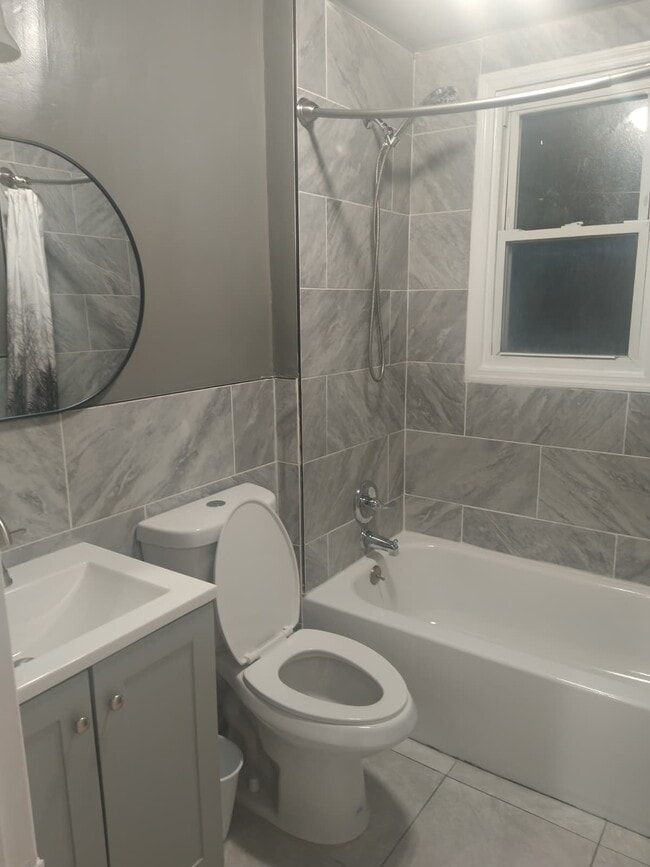 Photo - 121 W 28th St Unit 3