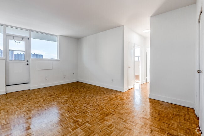 90 Eastdale | 2 Bed | Living Room