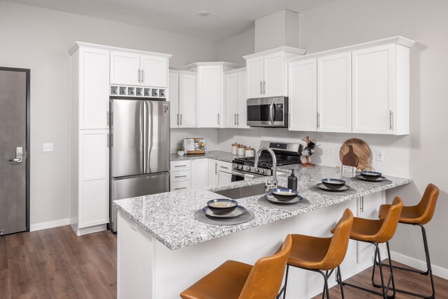Photo - Lyra Apartments