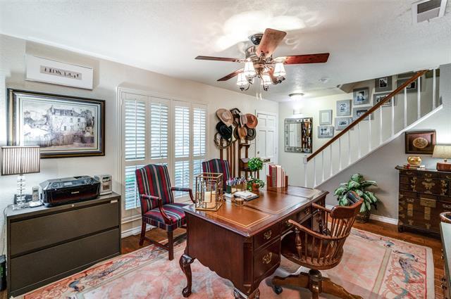 Photo - 1349 Roaring Springs Rd
