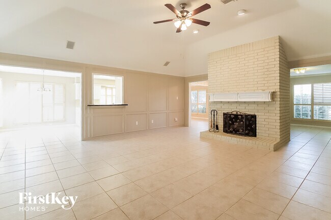 Photo - 2303 Prestwick Dr