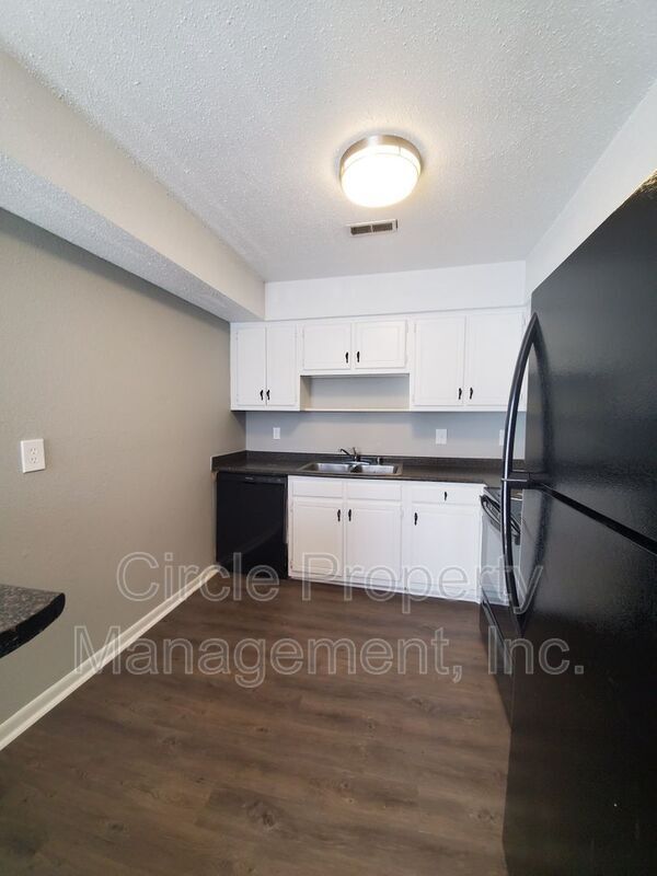 2021 Highridge Dr SW Condo Unit 6A Condo for Rent in Huntsville, AL