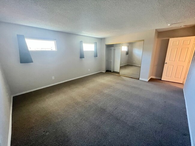 6565 Mojave Ave