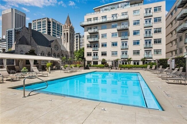 Photo - 805 Peachtree St NE Unit 306