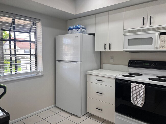 Photo - 2BD/2BA Townhome