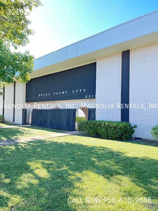 Building Photo - 2218 Bell St
