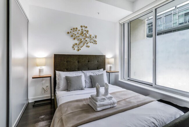 Photo - 199 Richmond St W Unité SI ID1471506P