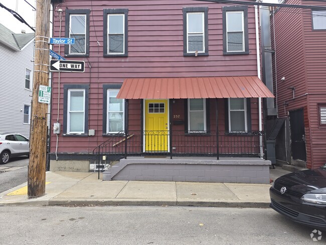 Building Photo - 237 Taylor St Unit 237 Taylor Rental