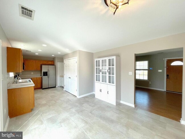 Photo - 813 Yardley Dr