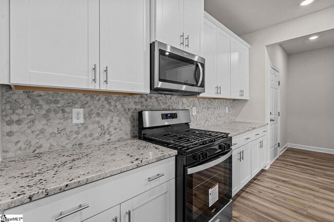 Photo - 403 Redear Rd