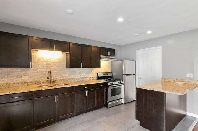 Photo - 5838 Woodgate Dr