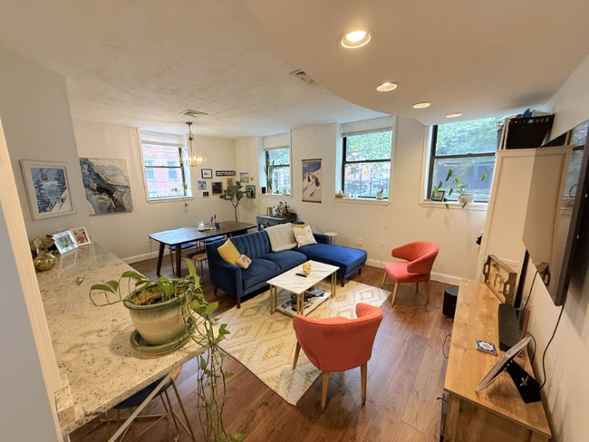 Photo - 72 Lubec St Apartment