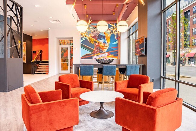 Photo - 8th and High