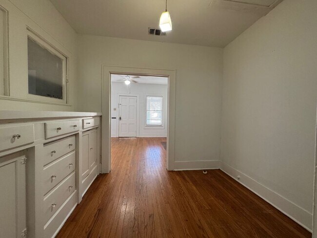 Photo - 2014 W Mulberry Ave