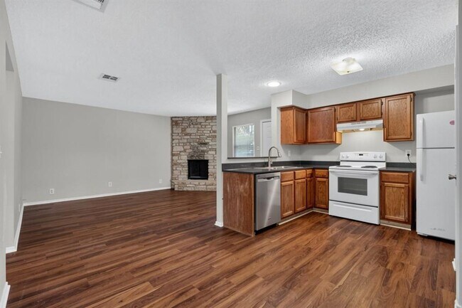 10207 Brownie Dr